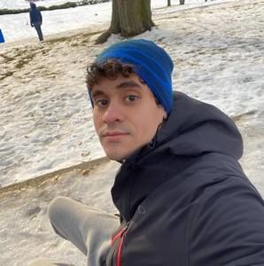 Meet your Posher, Eduardo